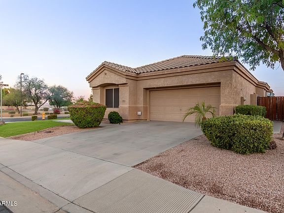 5th image of 932 W RAVEN Drive