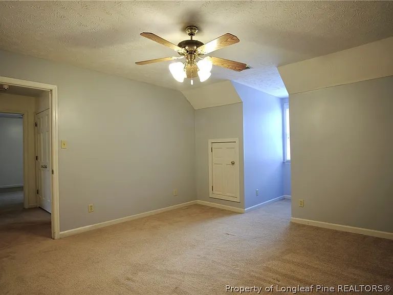 1987 Penrose Dr — Photo 21