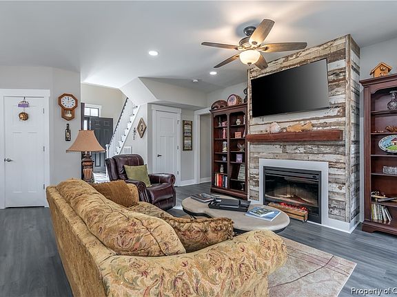 5th image of 11460 Doronhurst Dr