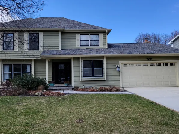 762 Alexandria Dr, Naperville, IL 60565