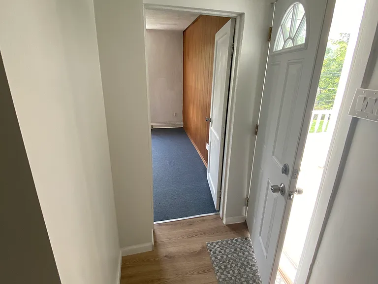 61 Pointview Rd #1 — Photo 47