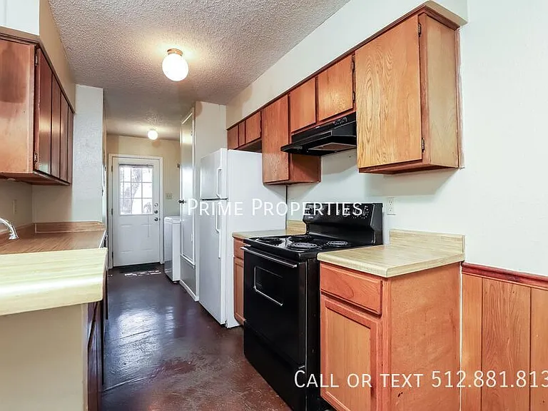 9903A Hundred Oaks Cir — Photo 7