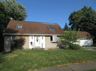 110 Frederick Dr, Rochester, NY 14624