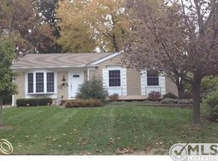 727 Bolinger St, Rochester Hills, MI 48307