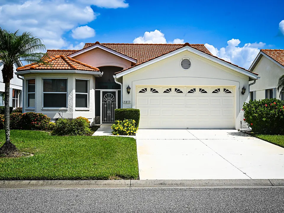 4873 Orange Tree Pl