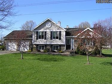 1st image of 1411 Newport Dr