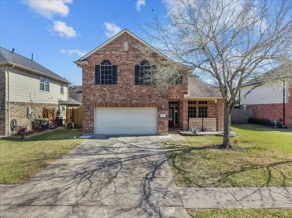 3703 Wild Oak Dr, Pearland, TX 77581