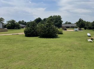 1938 Steeple Run Dr, Mustang, OK 73064