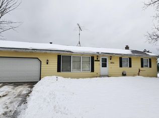 3851 N 15th Rd, Mesick, MI 49668