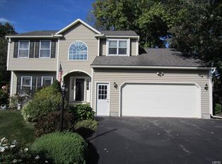 8575 Bayview Dr, Cicero, NY 13039