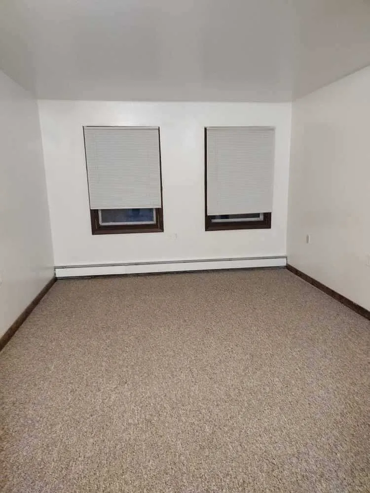 Goodman Apartments - 13 — Photo 4