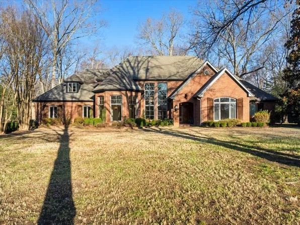 9310 Oak Knoll Cv, Cordova, TN 38018