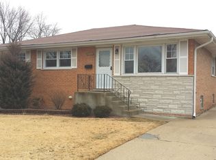 15225 Lawndale Ave, Midlothian, IL 60445