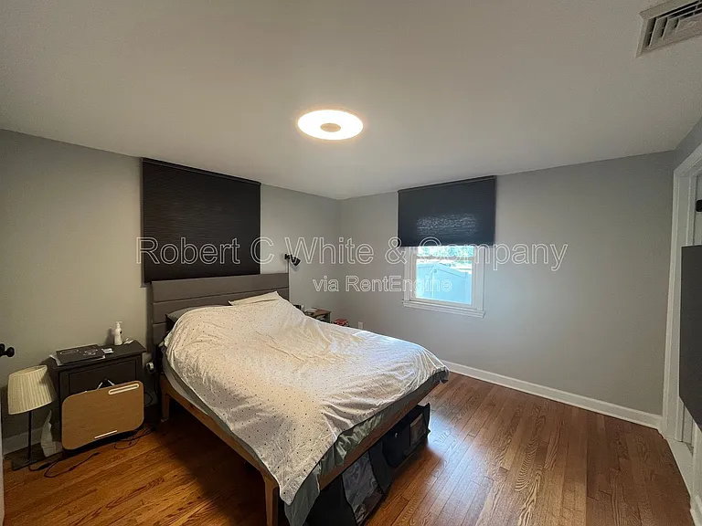 233 S Rolling Acres Rd — Photo 10