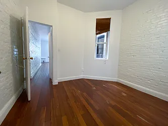 Rented by Kahen Properties