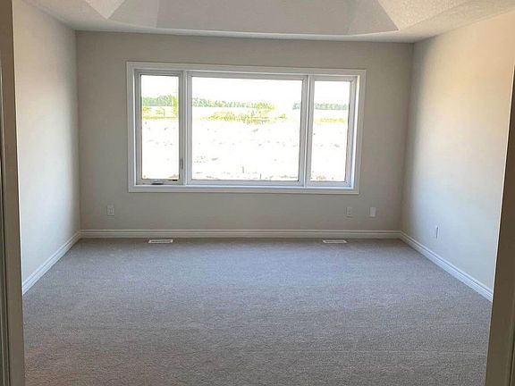 4th image of 544 Beckview Cres N