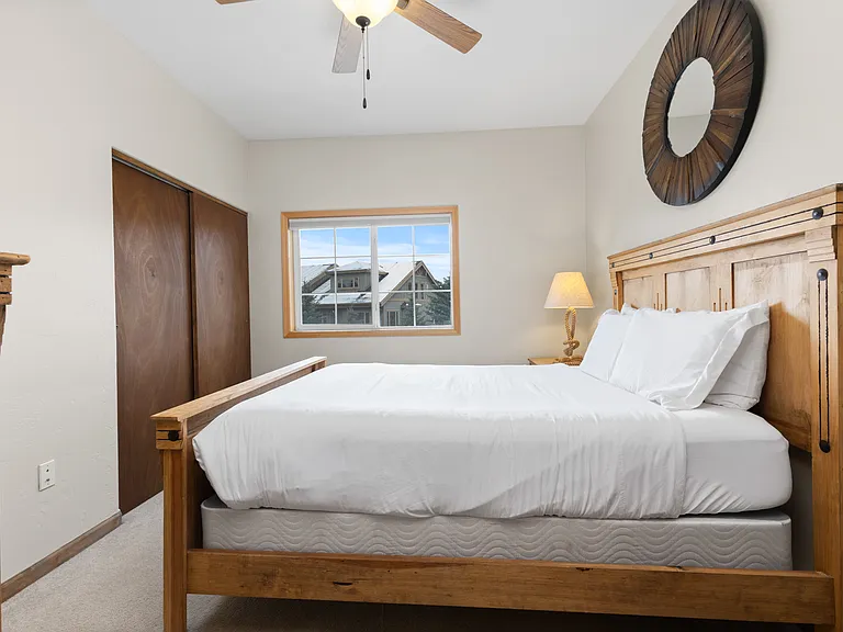 Queen Bedroom 2 with Ceiling Fan