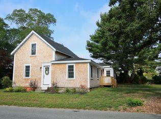 1 Dewey Ave, Sandwich, MA 02563