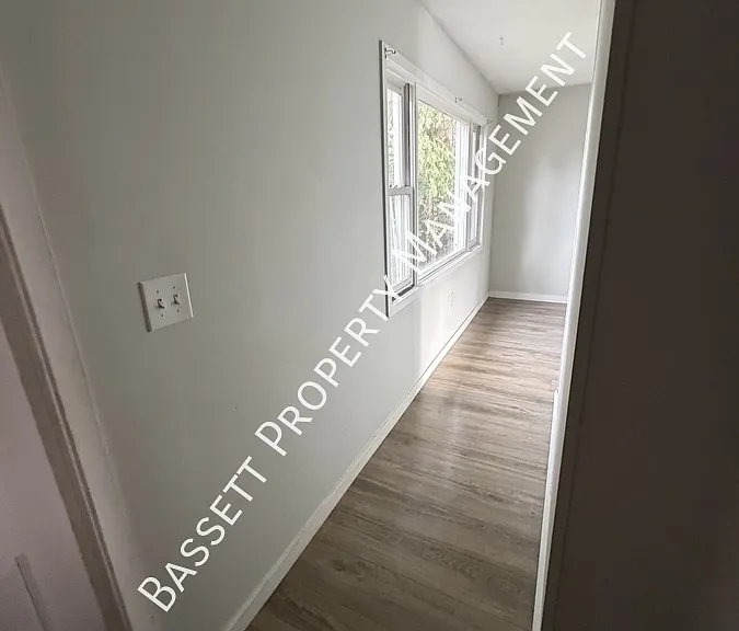 452 East St — Photo 5