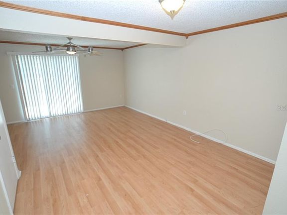 3rd image of 186 115th Ave NE #186