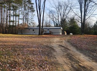 11188 200th Ave, Leroy, MI 49655