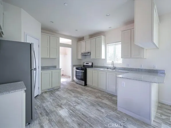 4853 Woodard Rd, Phelan, CA 92371