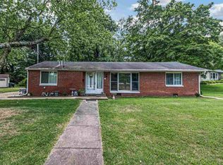 4 Lincoln Dr, Mount Vernon, IL 62864