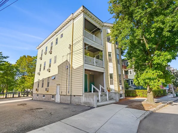 275 Walden St #4, Cambridge, MA 02138