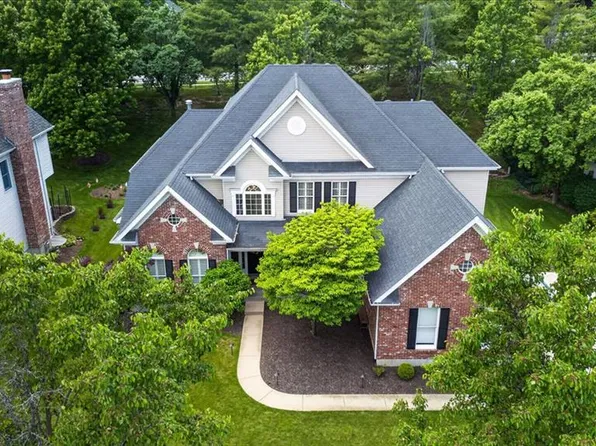 12775 Wynfield Pines Ct, Saint Louis, MO 63131