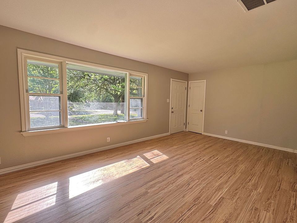1st image of 3901 Wood St
