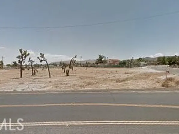7349 Joshua Ln, Yucca Valley, CA 92284