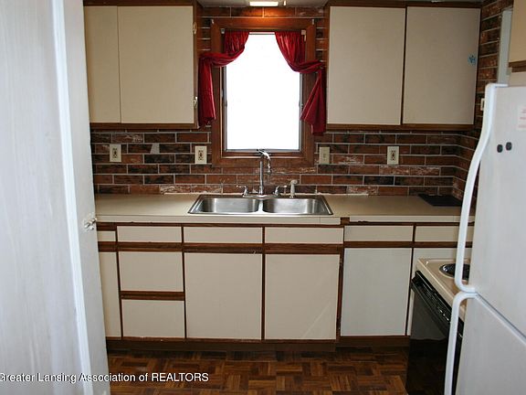 4th image of 430 N Foster Ave