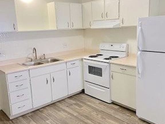 3rd image of 3637 S 900 E #24
