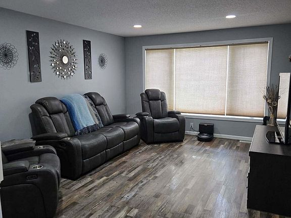 3rd image of 3710 Haleigh Dr