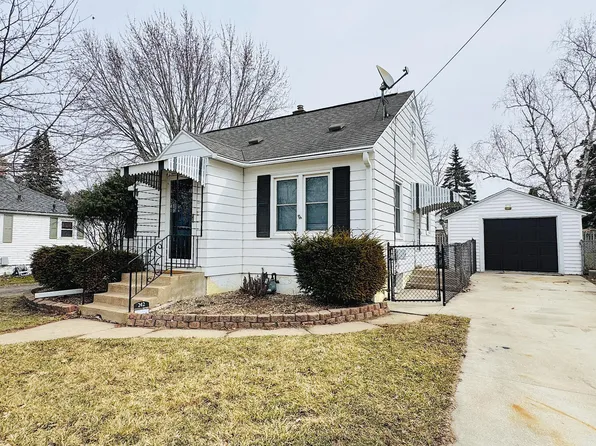 242 15th Ave SE, Rochester, MN 55904