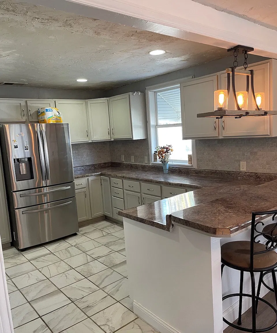 3 bed, 1080 sqft, $1,995 — Photo 3