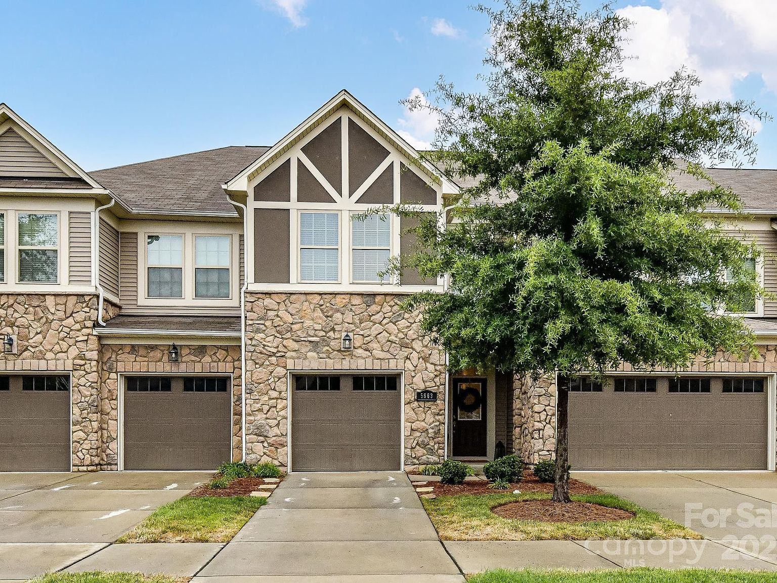 5663 Garrow Glen Rd, Charlotte, NC 28278 | Zillow