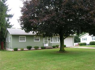 730 Patricia Ave, Hermitage, PA 16148