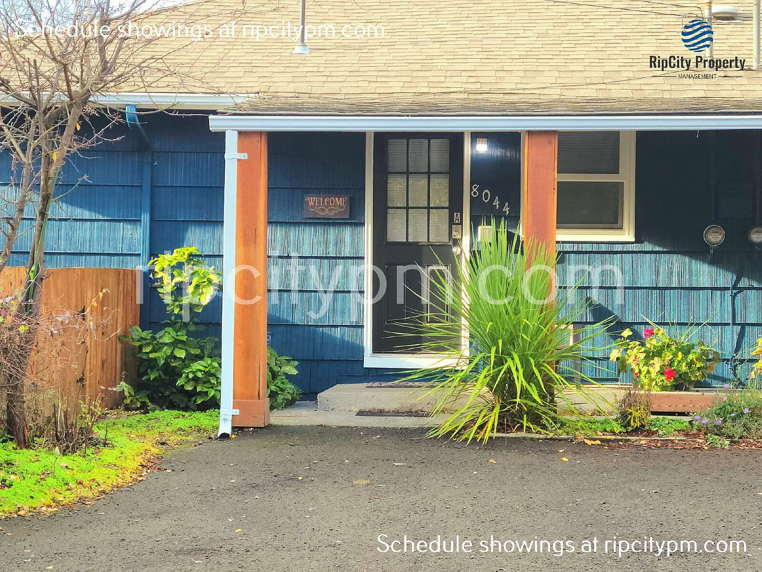 Single-Level 2-Bedroom Garden Home Duplex with Huge Fenced Yard — Photo 1