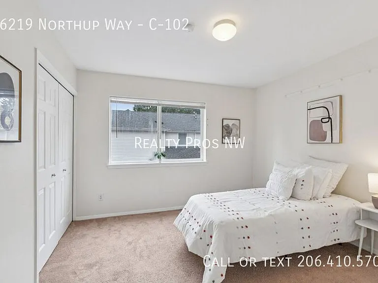16219 Northup Way #C102 — Photo 29