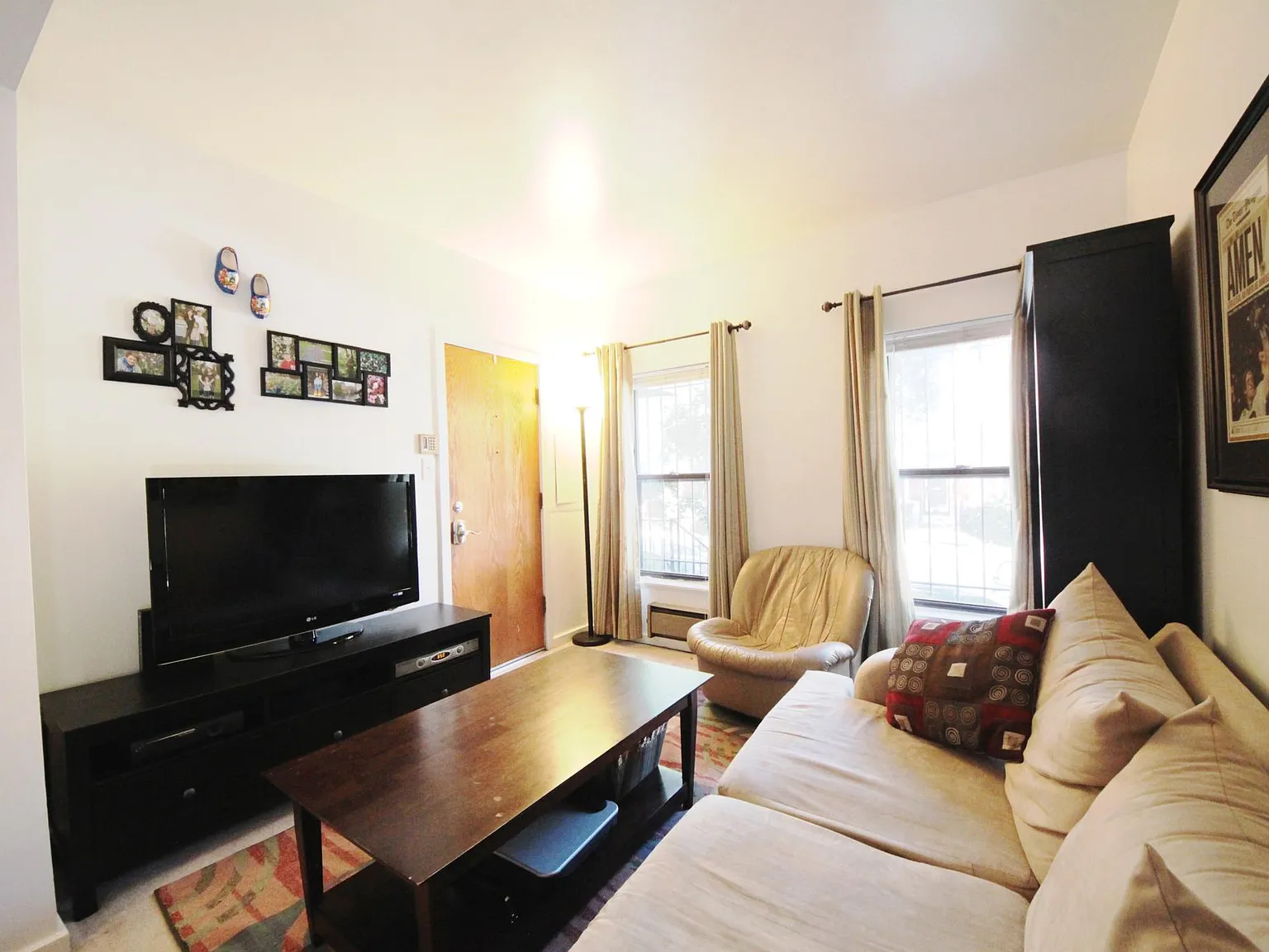 1 bed, 850 sqft, $2,200 — Photo 1