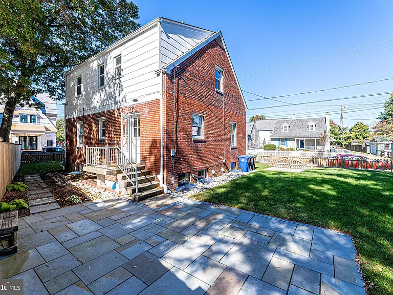 2414 Key Blvd — Photo 25
