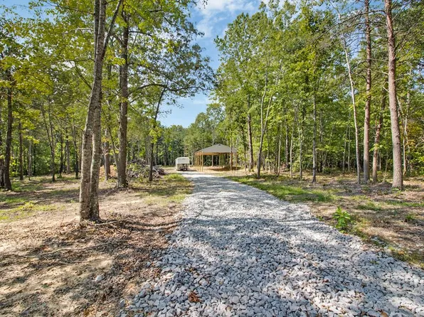 283 Rogers Rd, Crossville, TN 38571