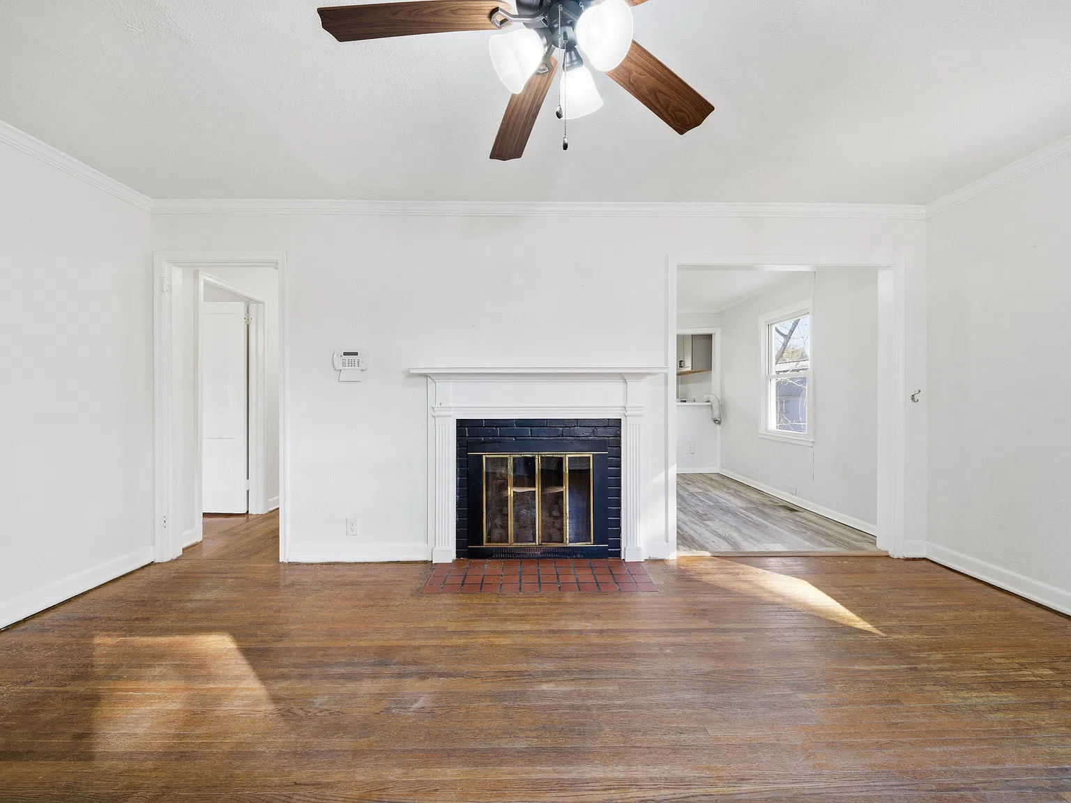2 bed, 1000 sqft, $1,675 — Photo 3