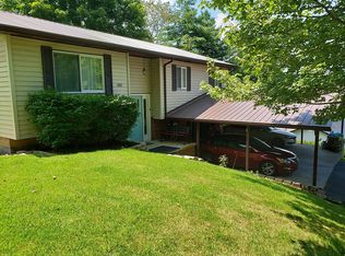 521 Ridge Ave NW, Norton, VA 24273