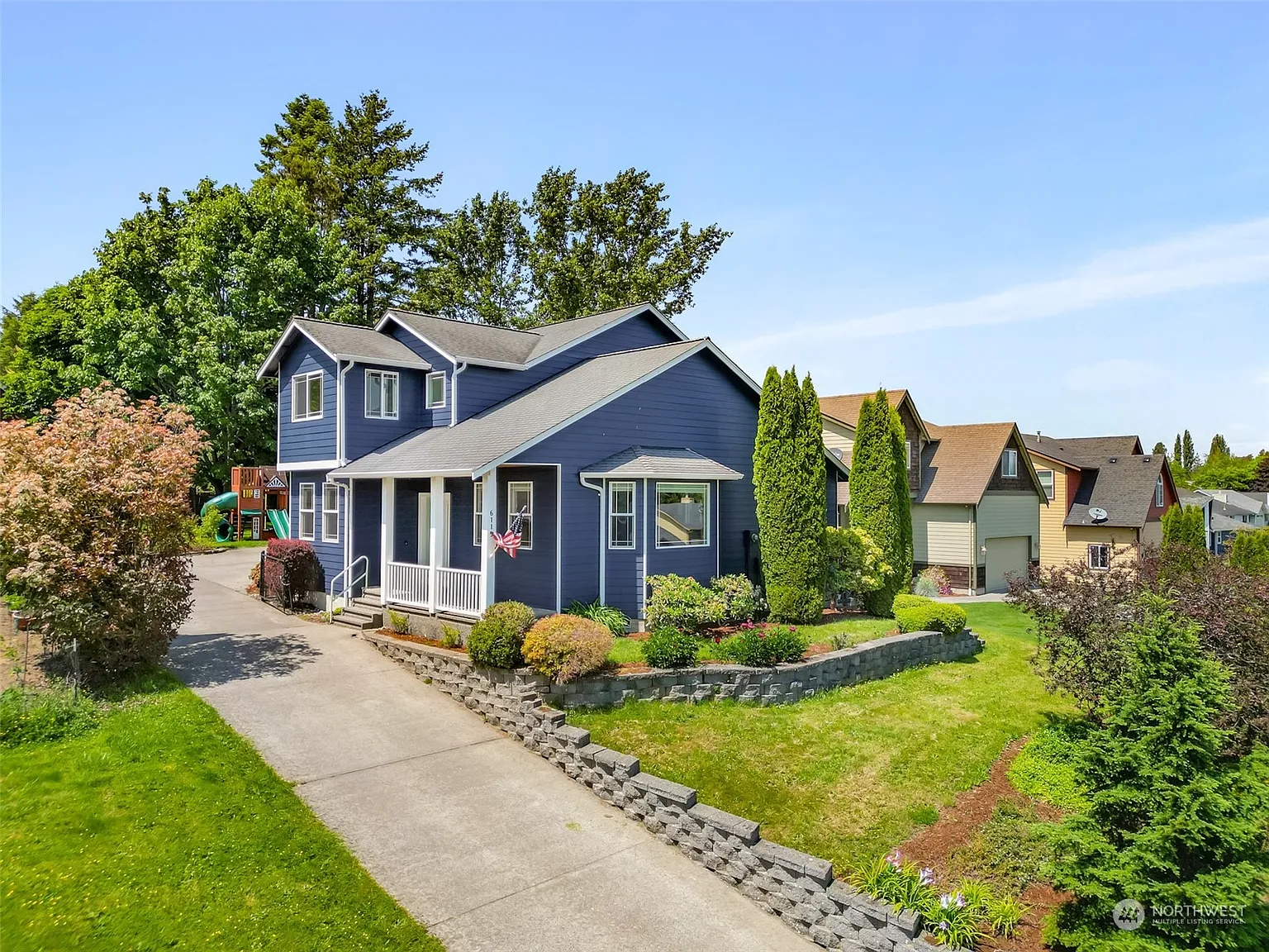 6115 Evergreen Way photo 1