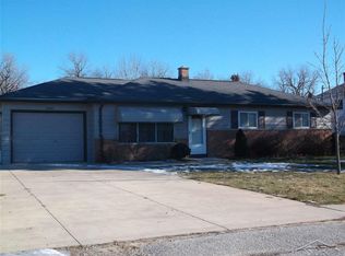 5200 Heidi Ln, Saginaw, MI 48604