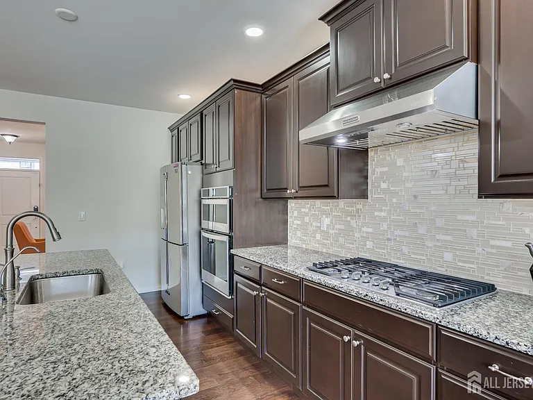 14 Hyacinth Ln — Photo 12