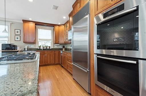 1st image of 106 Foster St #106