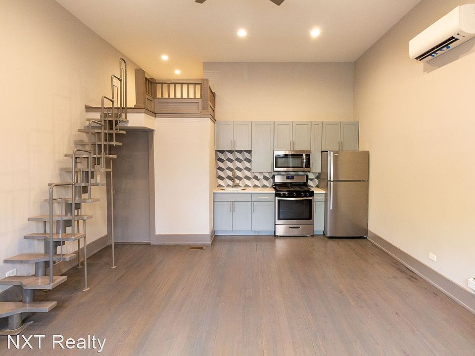 1st image of 2957 N Avers Ave #9298708